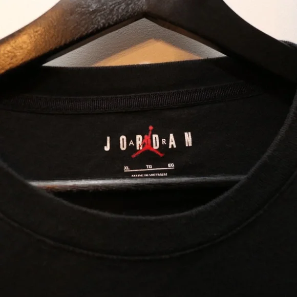 Nike Air Jordan x J Balvin Black Shirt - Picture 3 of 6